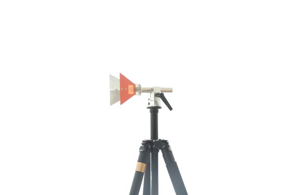 Broadband dual ridged horn antenna with a frequency range of 2 to 20GHz and 10.5dBi Typ. Gain