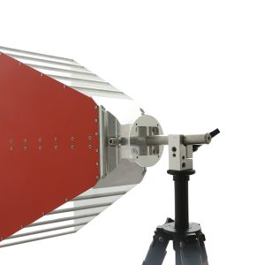 Broadband dual ridged horn antenna 0.4-6GHz, 10.5dBi Gain