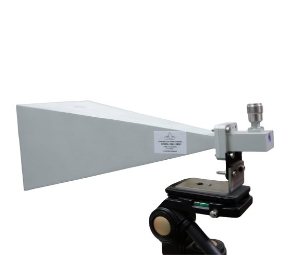 Wideband dual ridged horn antenna,20dBi gain, 5.8GHz to 20GHz