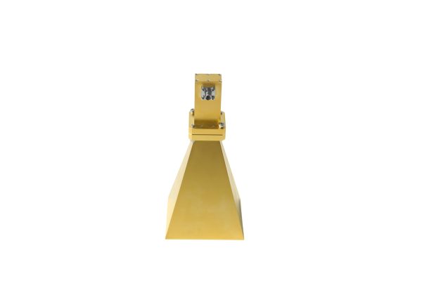 Broadband dual ridged horn antenna 7.5-18GHz,15dBi