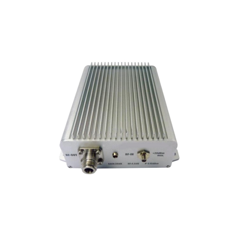Ultra Wide Band Low Noise Amplifier From 1GHz to 18GHz With a Nominal
