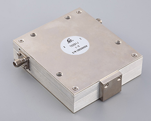 1 GHz to 2 GHz, 0.7 dB Insertion Loss, 15 dB Isolation, SMA/N Coaxial Series Isolator-TG201J
