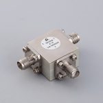 8 GHz to 18 GHz, 0.8 dB Insertion Loss, 16 dB Isolation, SMA Coaxial Series Isolator-TH1201A