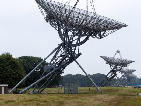 How to Choose the Right RF Antenna for 5G Base Stations A Buyer's Guide