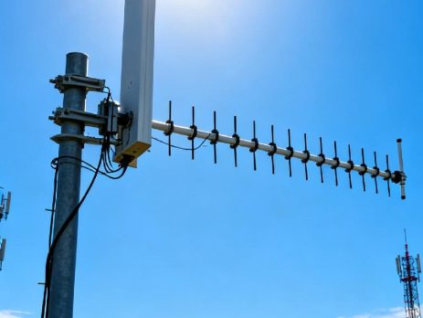 What Is a Log Periodic Antenna Array